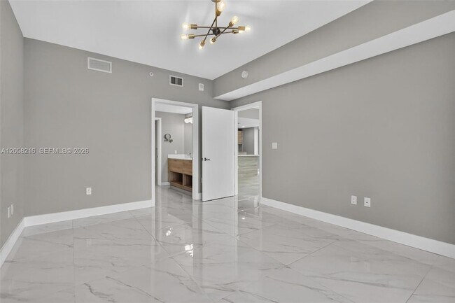 Building Photo - 16385 Biscayne Blvd