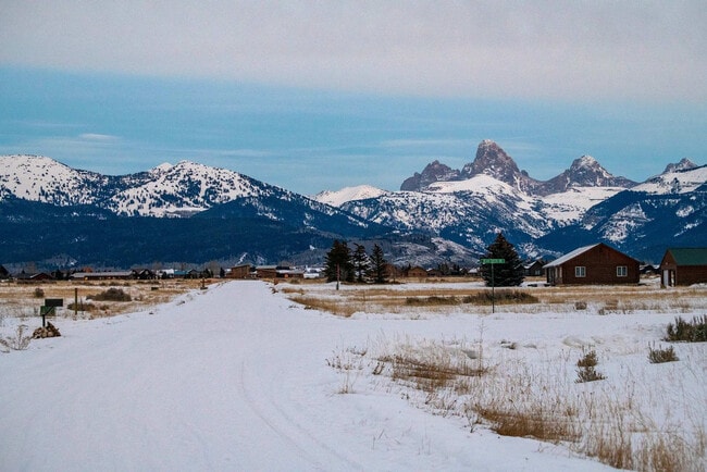 Building Photo - 339 Wild Cat Canyon Loop