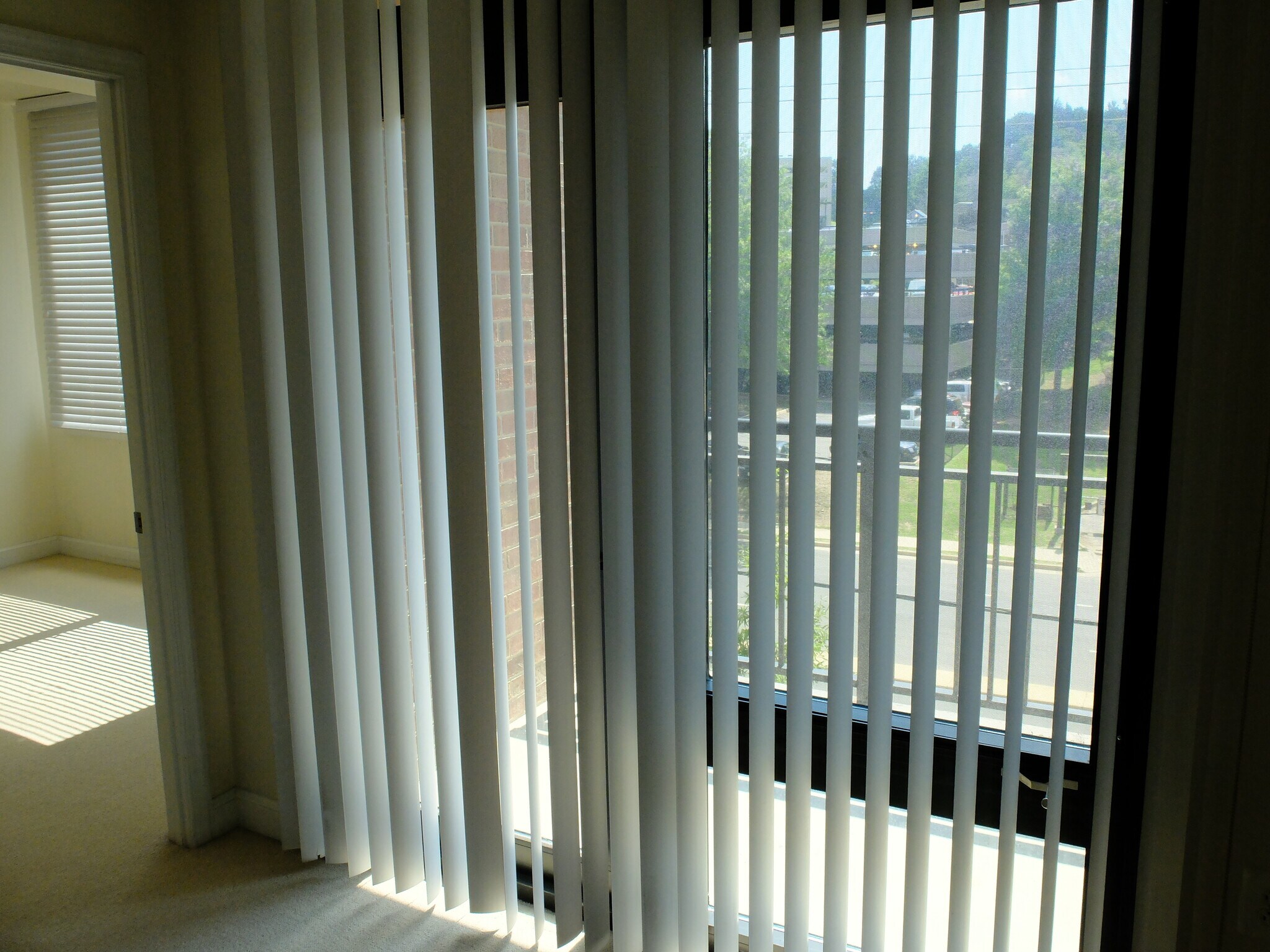 Building Photo - 2451 Midtown Ave