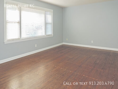 Building Photo - 6325 Santa Fe Dr