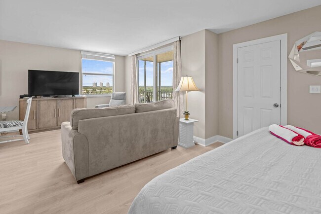Building Photo - 5800 Bonita Beach Rd SW