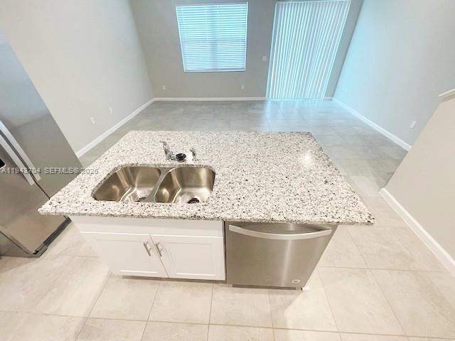 Building Photo - 3939 SE Mentmore Ln