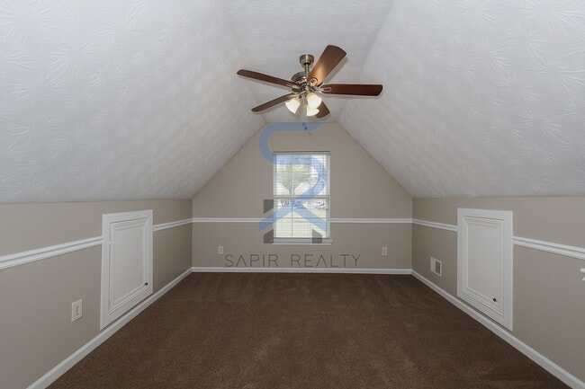 Building Photo - 655 Belle Grove Dr