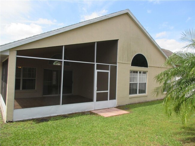 Building Photo - 2057 Shannon Lakes Blvd