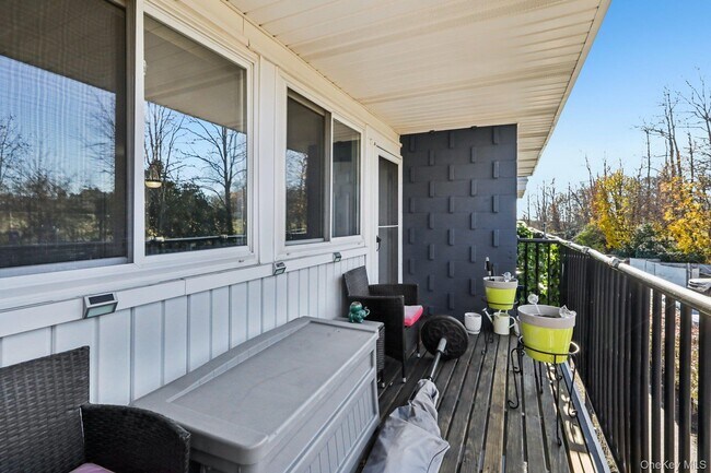 Building Photo - 4 Wyndover Woods Ln