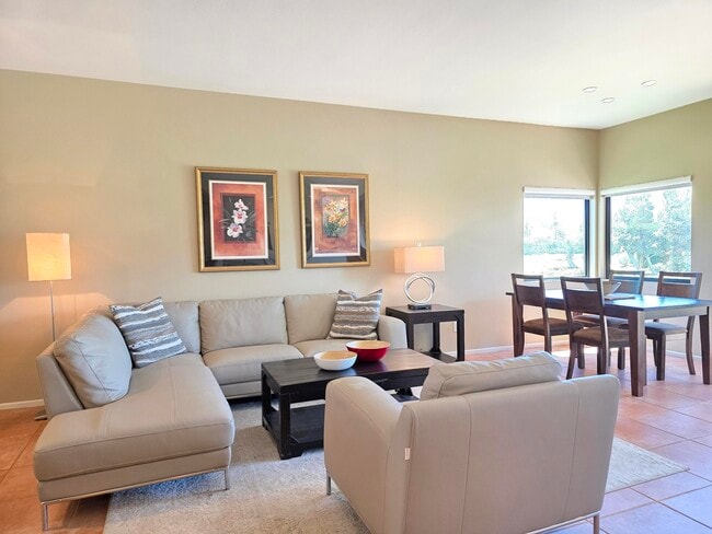 Building Photo - 29017 W Natoma Dr