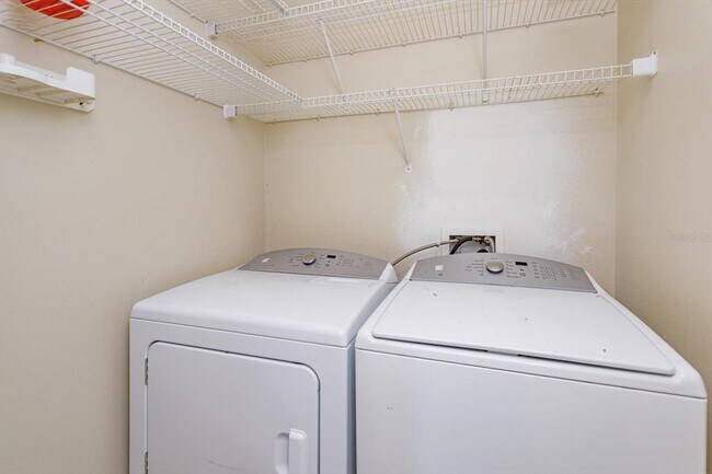 Building Photo - 836 Garden Glen Loop