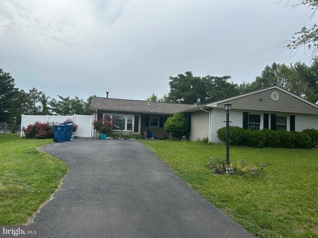 Primary Photo - 4128 Point Hollow Ln