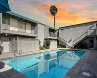 Building Photo - One Bedroom in Pacific Beach!!