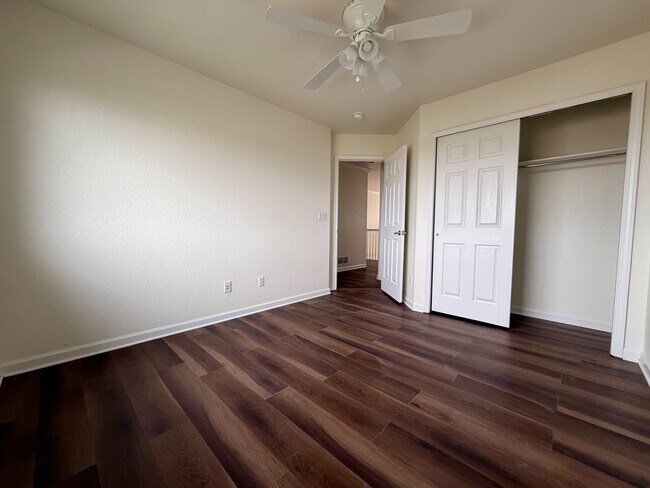 Building Photo - 653 Millet Cir