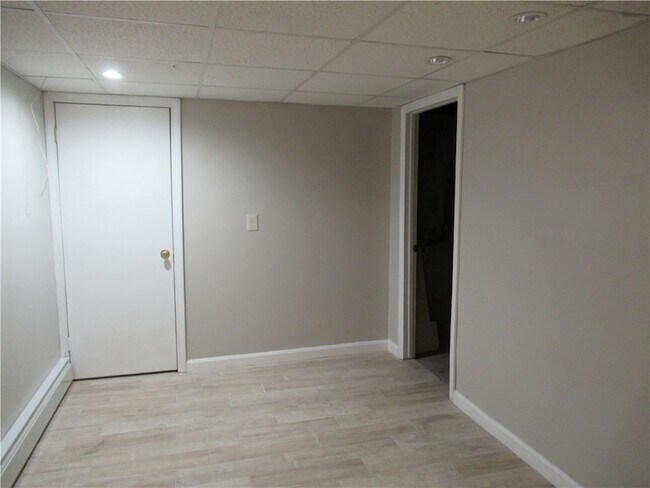Building Photo - 189 Curry Rd