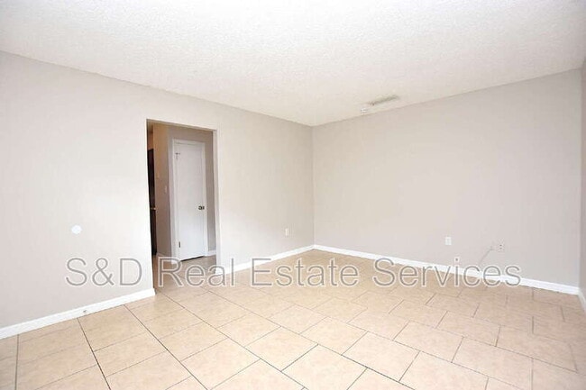 Building Photo - 1139 Mercury Dr W