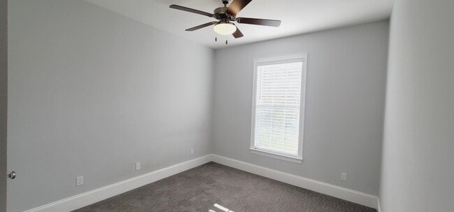 Building Photo - 5848 Vlg Rdg Wy