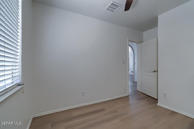 Building Photo - 11833 Imperial Gem Ave