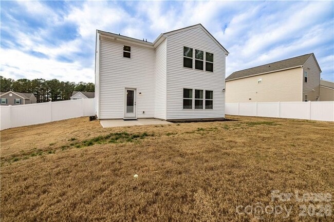 Building Photo - 824 Yorkshire Dr