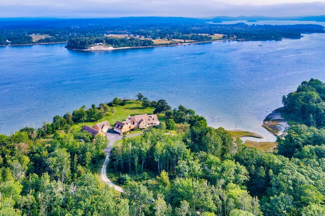 Building Photo - 35 Old Flds Wy