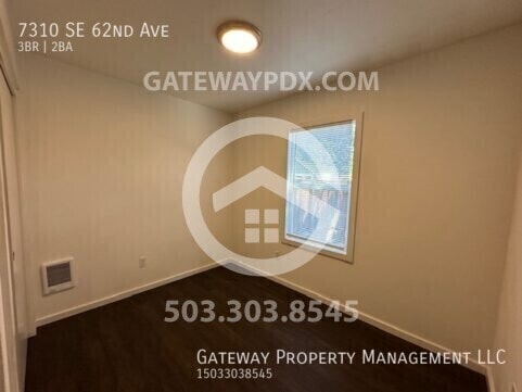 Building Photo - 7310 SE 62nd Ave