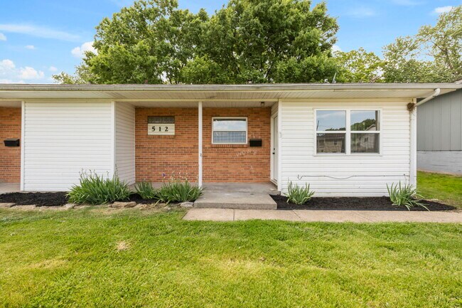 Building Photo - 512 Maier Dr