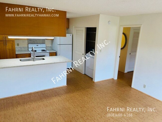 Building Photo - 94-1055-1055 Kaukahi Pl