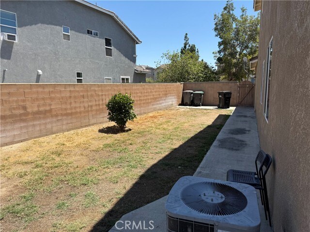 Building Photo - 6569 Gladiola St