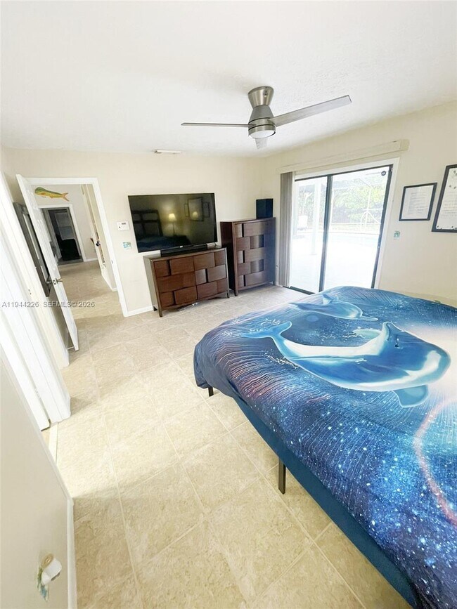 Building Photo - 357 NE Gulfstream Ave