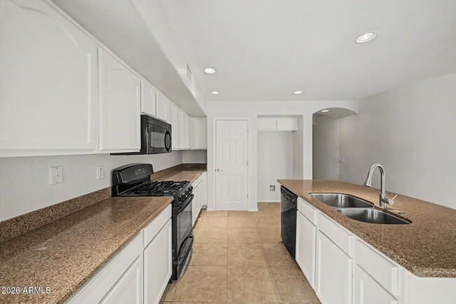 Building Photo - 15449 W Tasha Cir