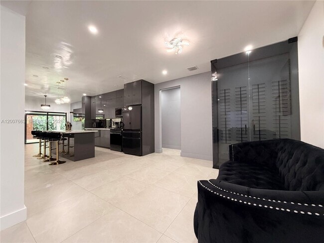 Building Photo - 86 NW 4th St