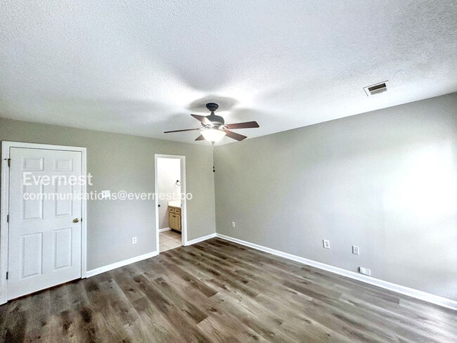 Building Photo - 4351 Kentbrook Dr