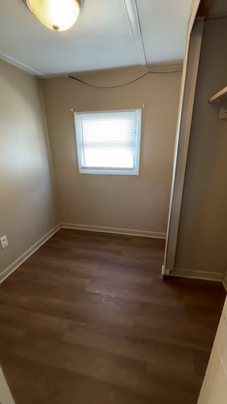 Building Photo - 1716 E Market Ave