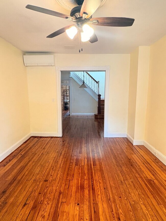 Building Photo - Gorgeous Hampden 2bd/2ba w/ Fin Bsmt, W/D, A/C and more! Available 5/1
