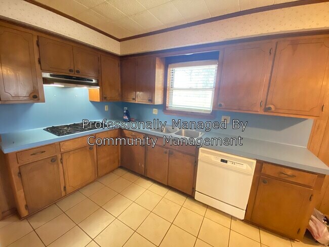 Building Photo - 40291 LA-42