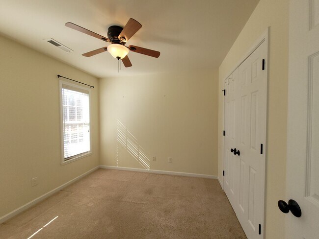 Building Photo - 108 Brae Creek Ct