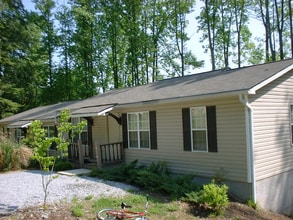 Building Photo - 1820 Lower Ridgewood Blvd