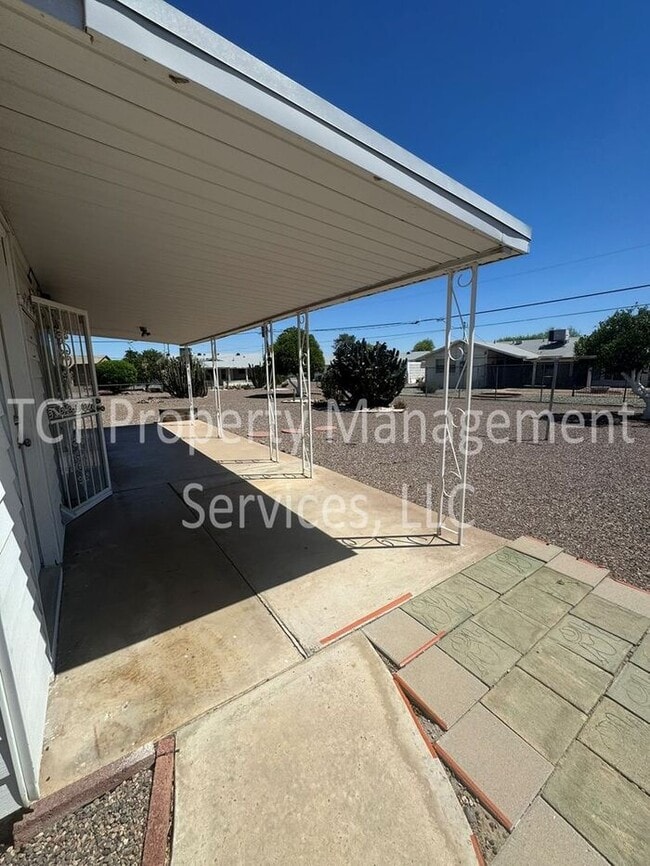 Building Photo - Sun City Home on Large Cul-de-sac lot