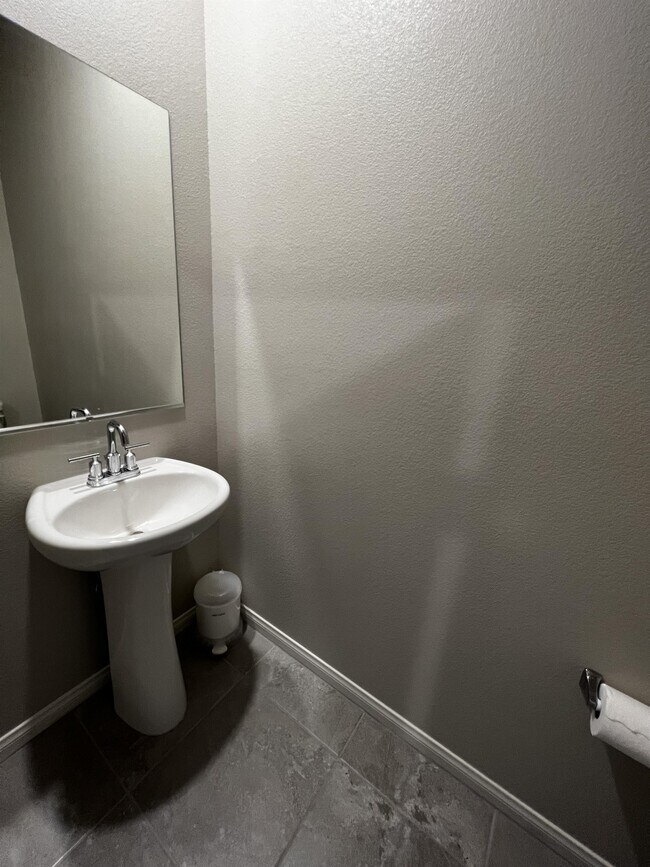 Building Photo - 5204 Sunstone Mesa Dr