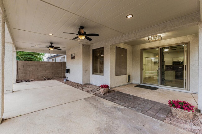 Building Photo - 20944 N 94th Ln