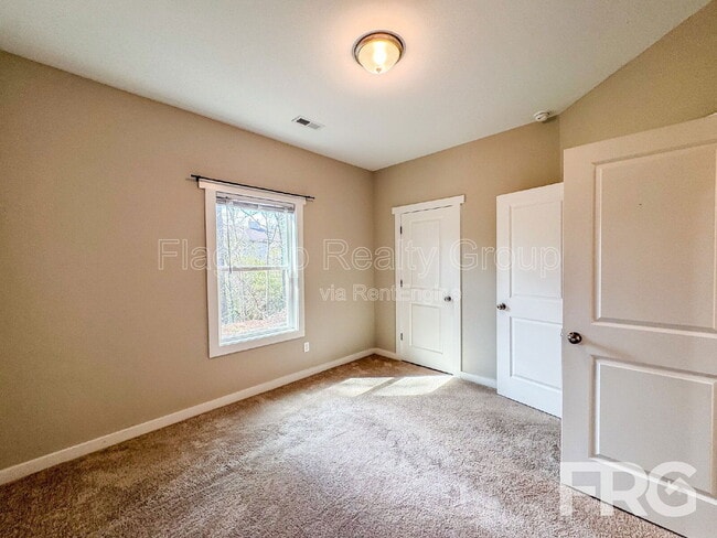 Building Photo - 1507 S Taylor St