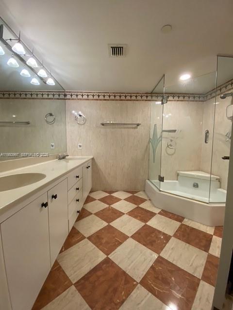 Building Photo - 4000 Towerside Terrace