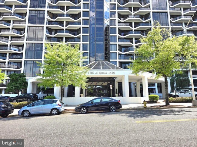 Building Photo - 1530 Key Blvd