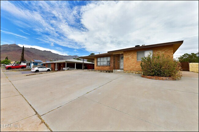 Primary Photo - 3125 Hamilton Ave