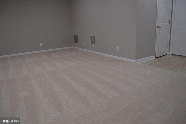 Building Photo - 4016 Timber Oak Trl