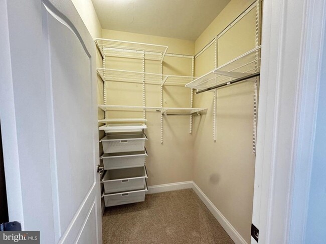 Building Photo - 9204 Charleston Dr
