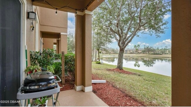 Building Photo - 221 Aston Grande Dr