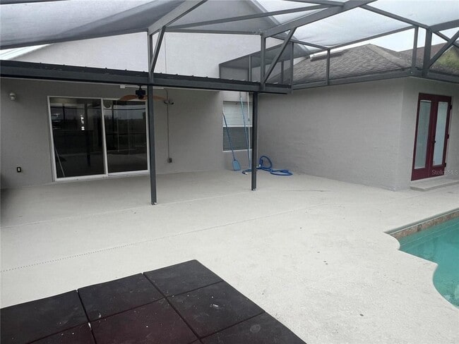 Building Photo - 1063 Bluegrass Dr