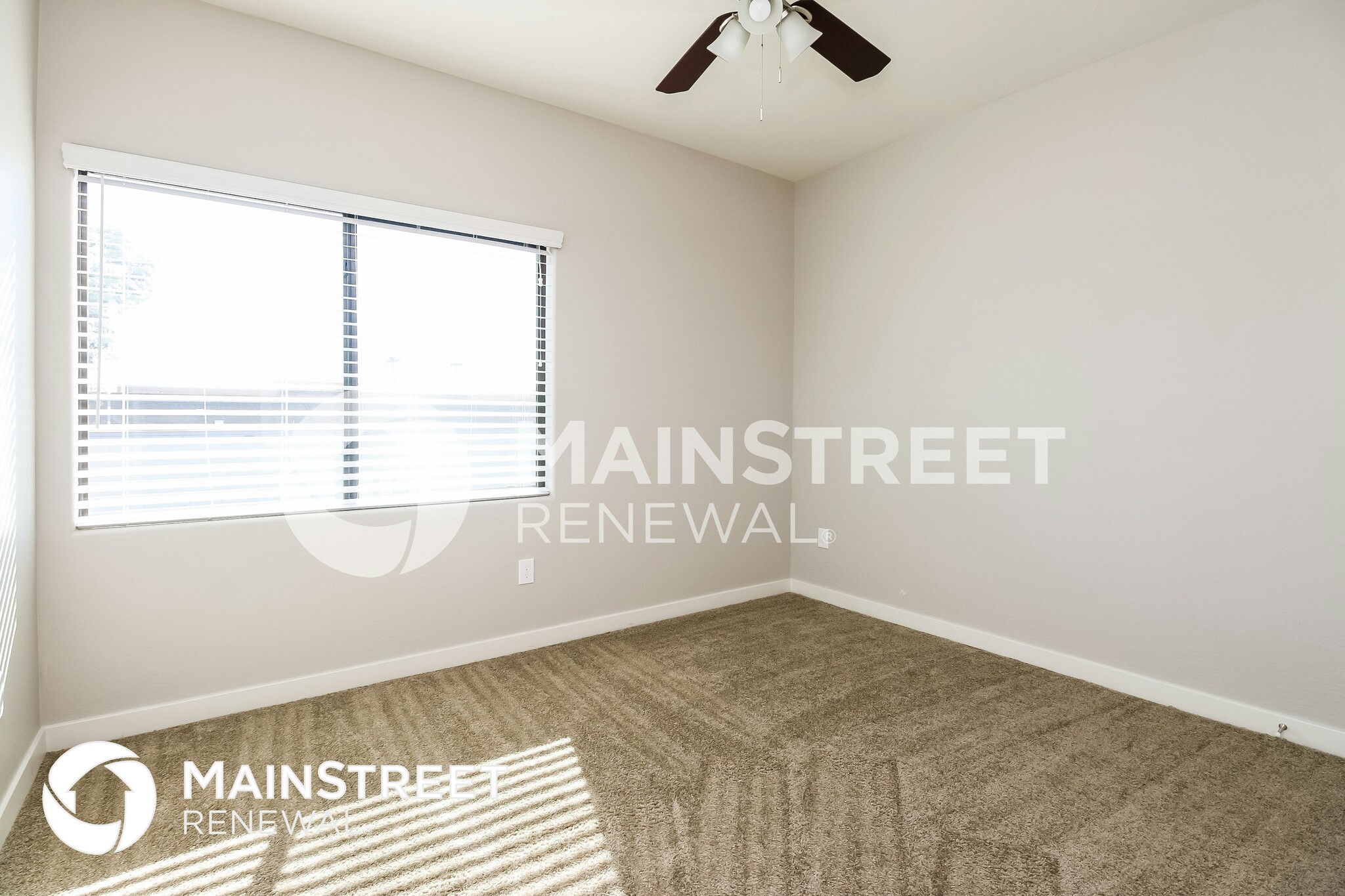 Building Photo - 1119 S Stapley Dr