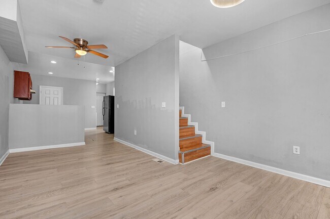 Building Photo - Two Bedroom Rental for Immediate Move In West Baltimore