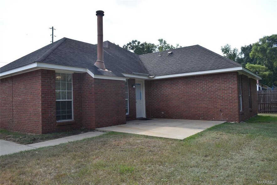 Building Photo - 6301 Scenic Dr