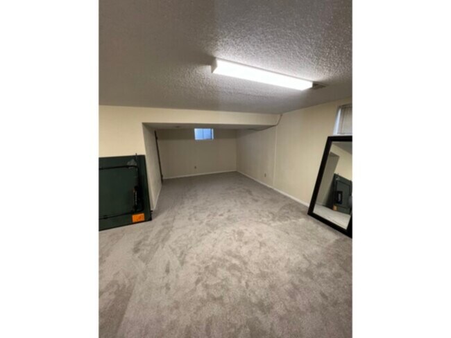 Building Photo - 9941 W Layton Ave