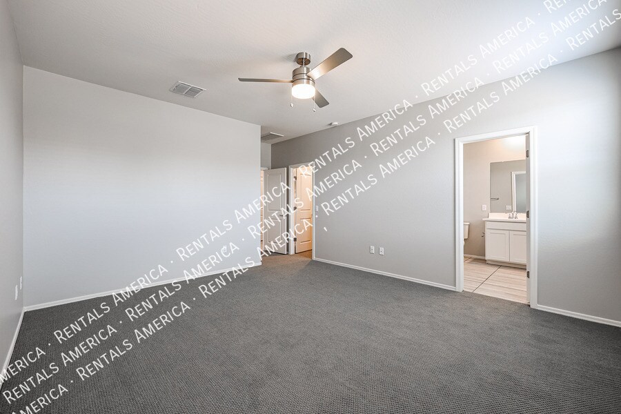 Building Photo - 1548 E Chaparral Pl