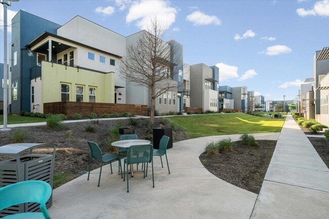 Building Photo - 9015 Cattle Baron Path